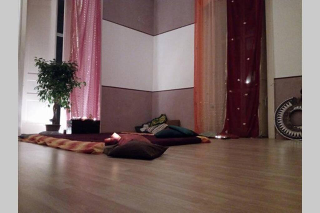 In The Heart Of Napoli Apartment Luaran gambar